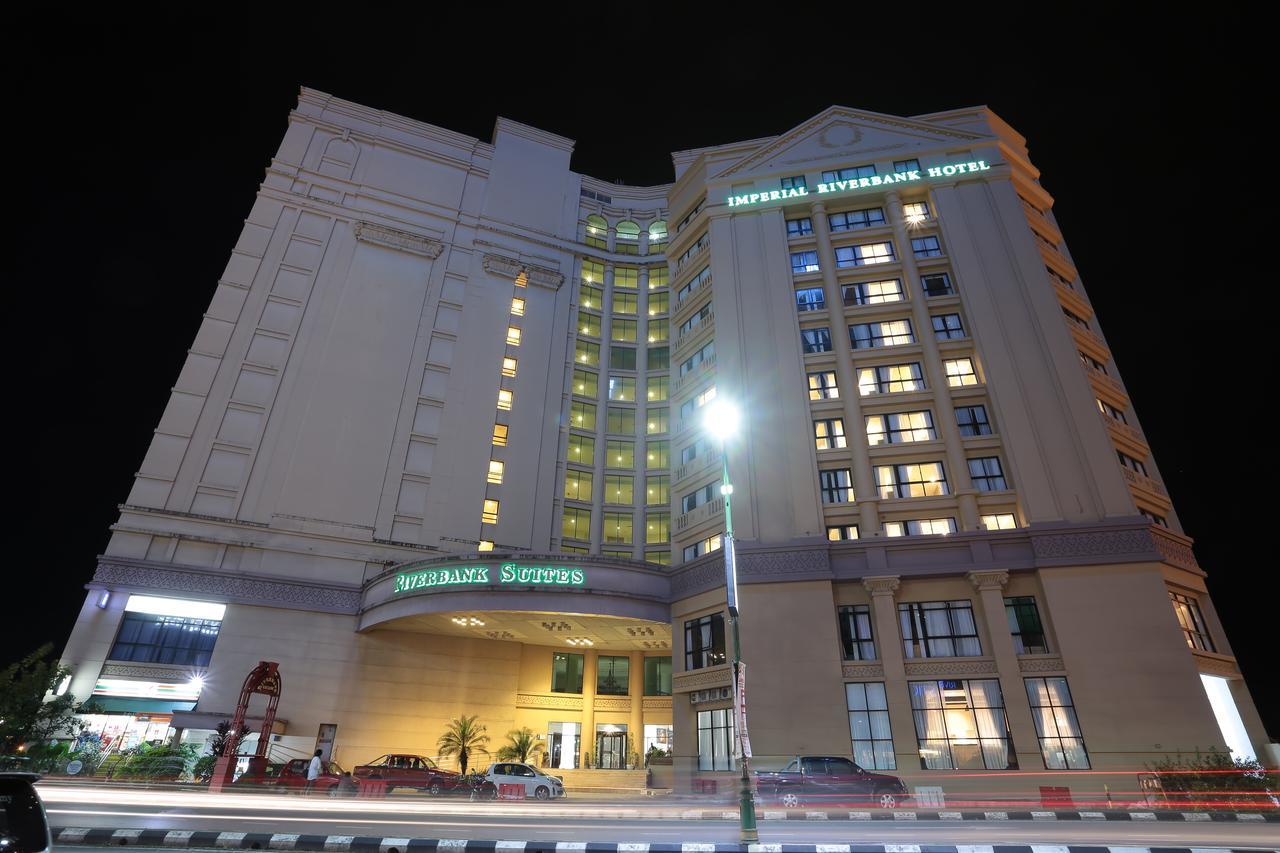 Imperial Riverbank Hotel Kuching Exterior foto